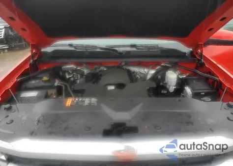 2018 Chevrolet Silverado K1500 Lt from USA, damaged, VIN 3GCUKREC5JG111305